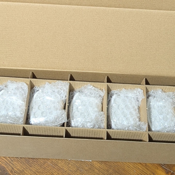 New Bundle Of 5 Vivint Light Up Motion Sensors - Picture 2 of 4